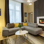 Exlcusive & Located By Prestige Homes Budapesta