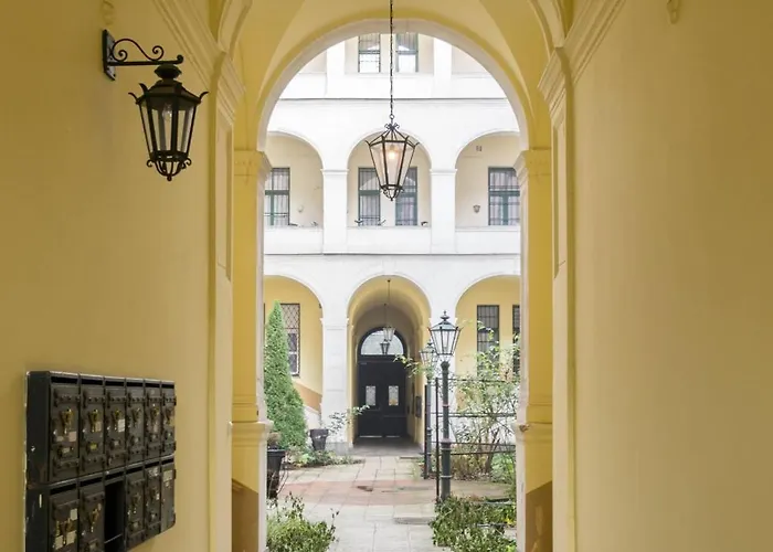 Exlcusive & Located By Prestige Homes Lejlighed Budapest