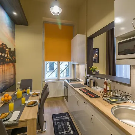 Exlcusive & Located By Prestige Homes Apartamento *