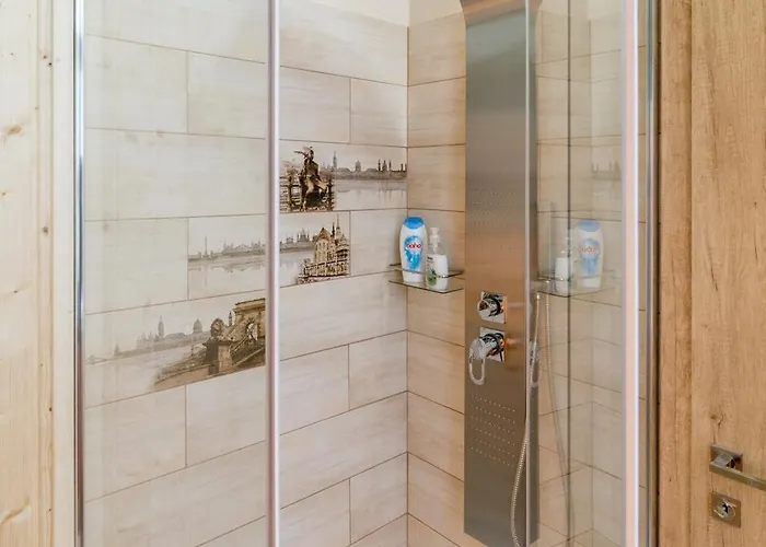Exlcusive & Located By Prestige Homes Apartament *