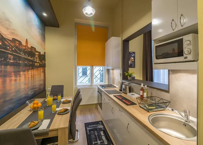 Exlcusive & Located By Prestige Homes Apartament *